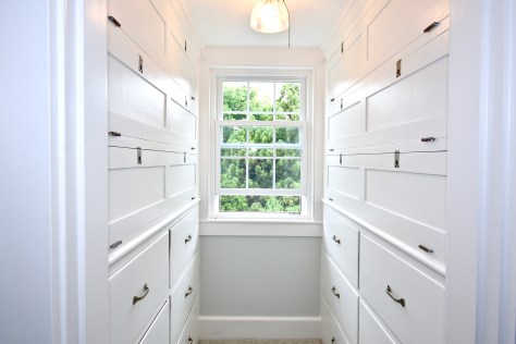 305C994A-E1D2-4859-9561-76F6FA0A5623_1_201_a